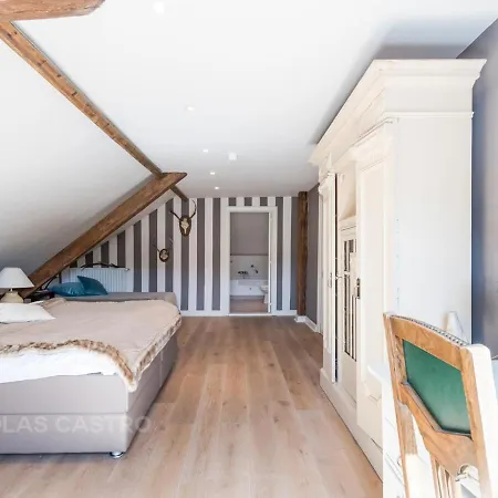 ドゥフェイズ 3* スタヴロ