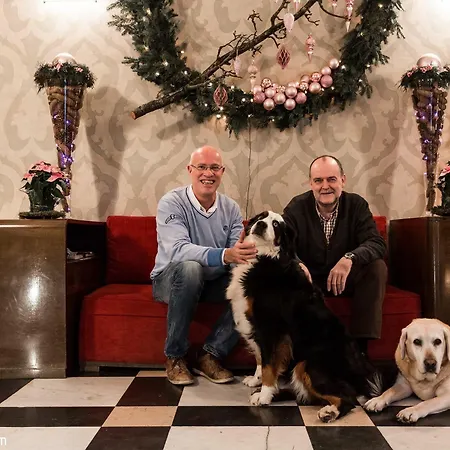 ドゥフェイズ ホテル スタヴロ