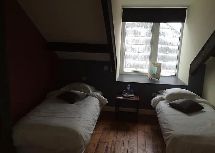 ホテル ドゥフェイズ 3*